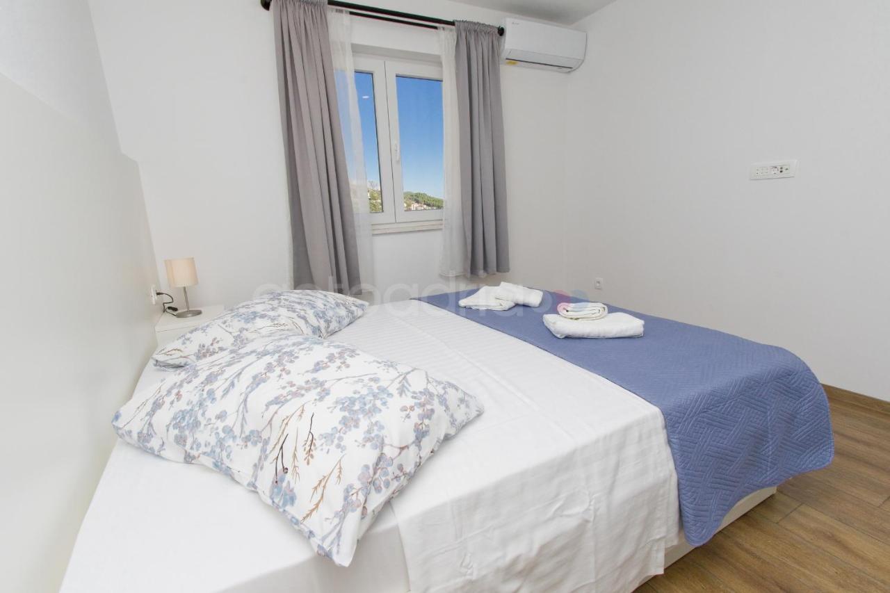 Penthouse With Panoramic View Ally มาคาร์สกา ภายนอก รูปภาพ